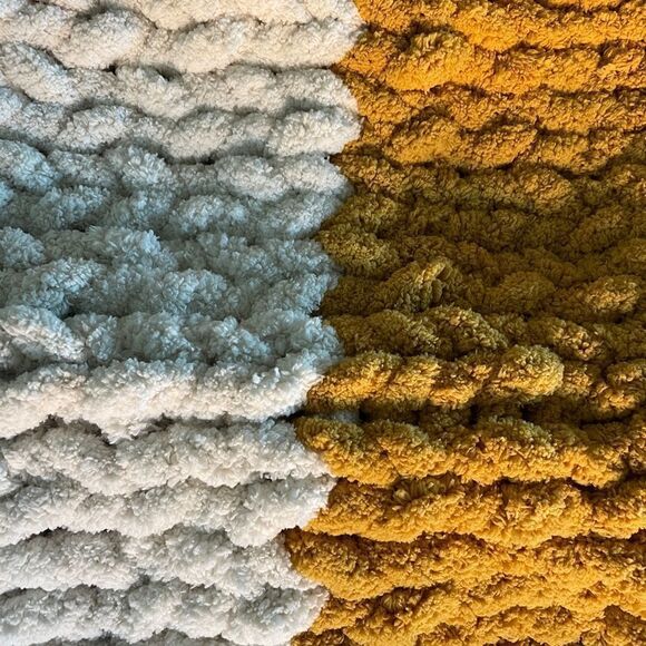 32”x32” Sunflower Yellow & Ivory Stripes Chenille Hand Knit Chunky Plush Blanket - Picture 4 of 5